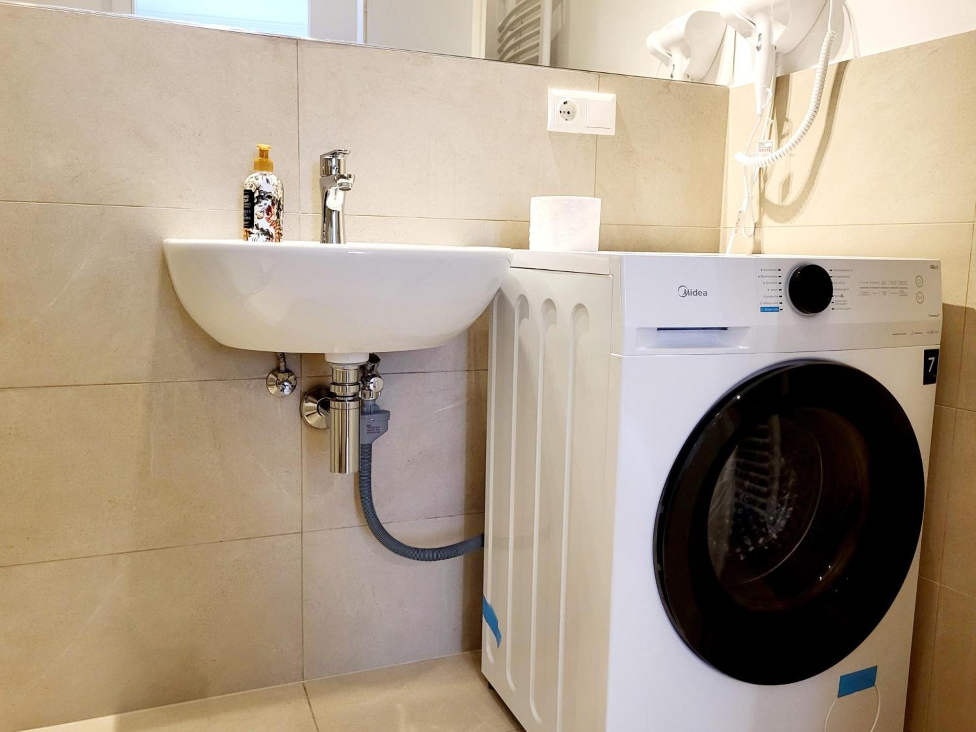 Neulerchenfelder City Apartment Виена Екстериор снимка
